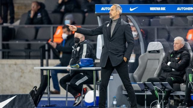 Ist unzufrieden mit der Leistung seines Teams: Adi Hütter von Borussia Mönchengladbach.