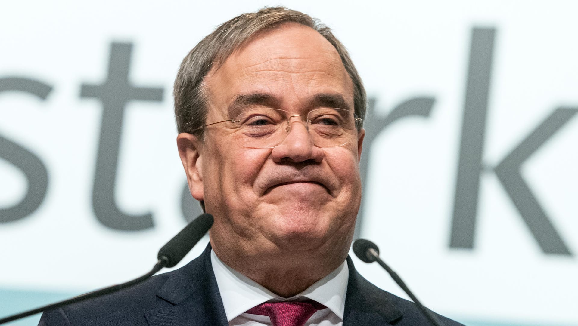 Ministerpräsident Armin Laschet: Eine Mehrheit der Bürger in NRW beurteilt seine Arbeit negativ. Ministerpräsident Armin Laschet: Eine Mehrheit der Bürger in NRW beurteilt seine Arbeit negativ.
