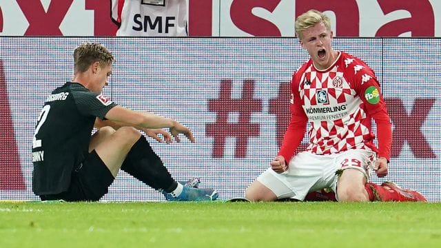 Schoss unter den Augen von Bundestrainer Hansi Flick zwei Tore: Jonathan Burkardt. Schoss unter den Augen von Bundestrainer Hansi Flick zwei Tore: Jonathan Burkardt.