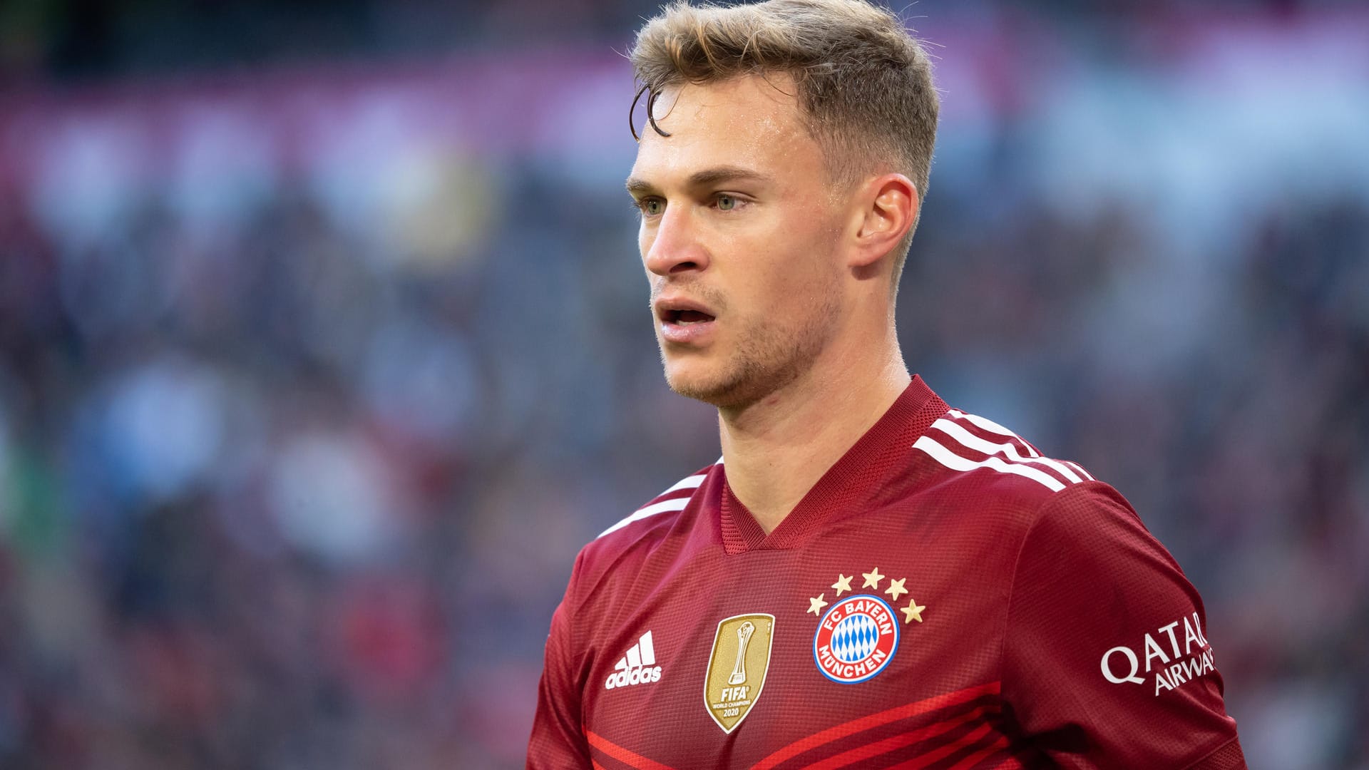 Joshua Kimmich überzeugte am Samstag beim Spiel gegen TSG 1899 Hoffenheim. Seine Entscheidung gegen das Impfen wird diskutiert. Joshua Kimmich überzeugte am Samstag beim Spiel gegen TSG 1899 Hoffenheim. Seine Entscheidung gegen das Impfen wird diskutiert.