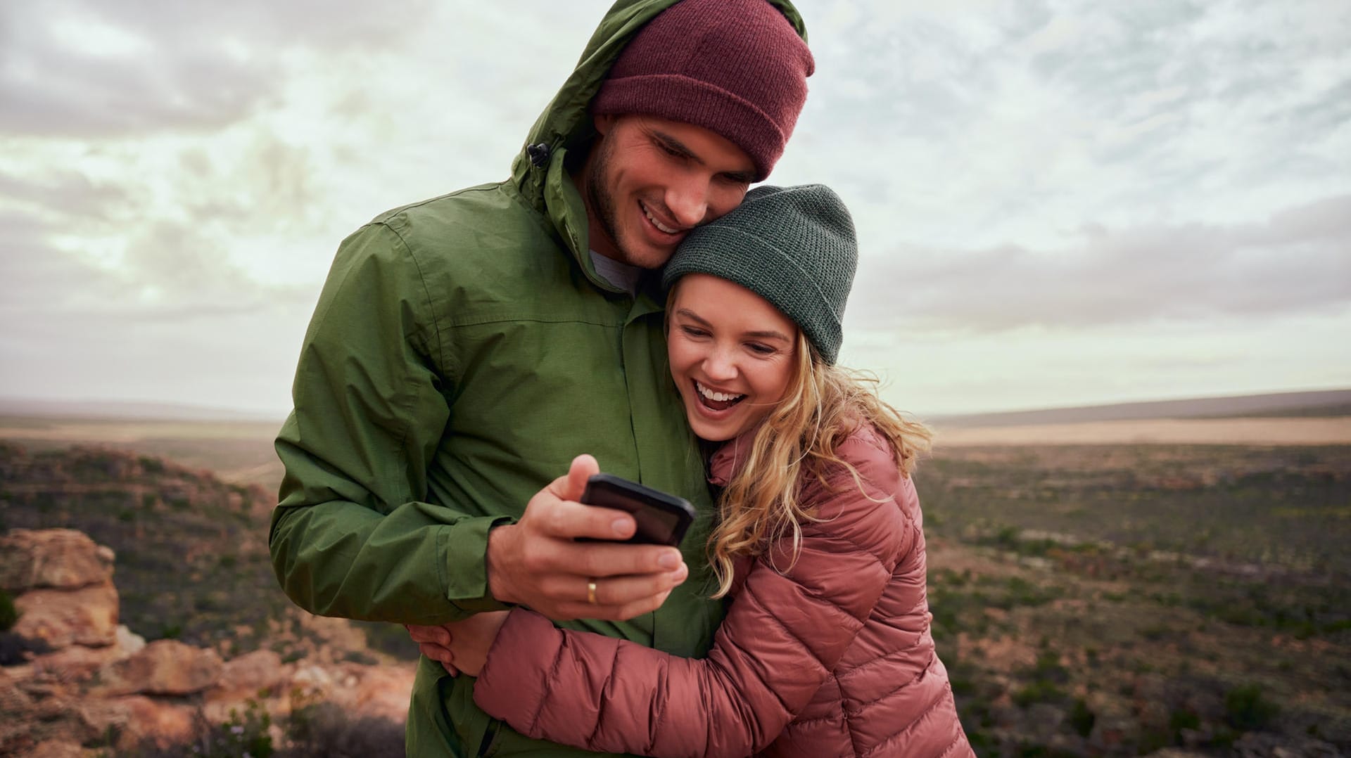 Bei Otto sparen Sie 15 Prozent Extra-Rabatt auf Outdoor-Jacken im Sale.