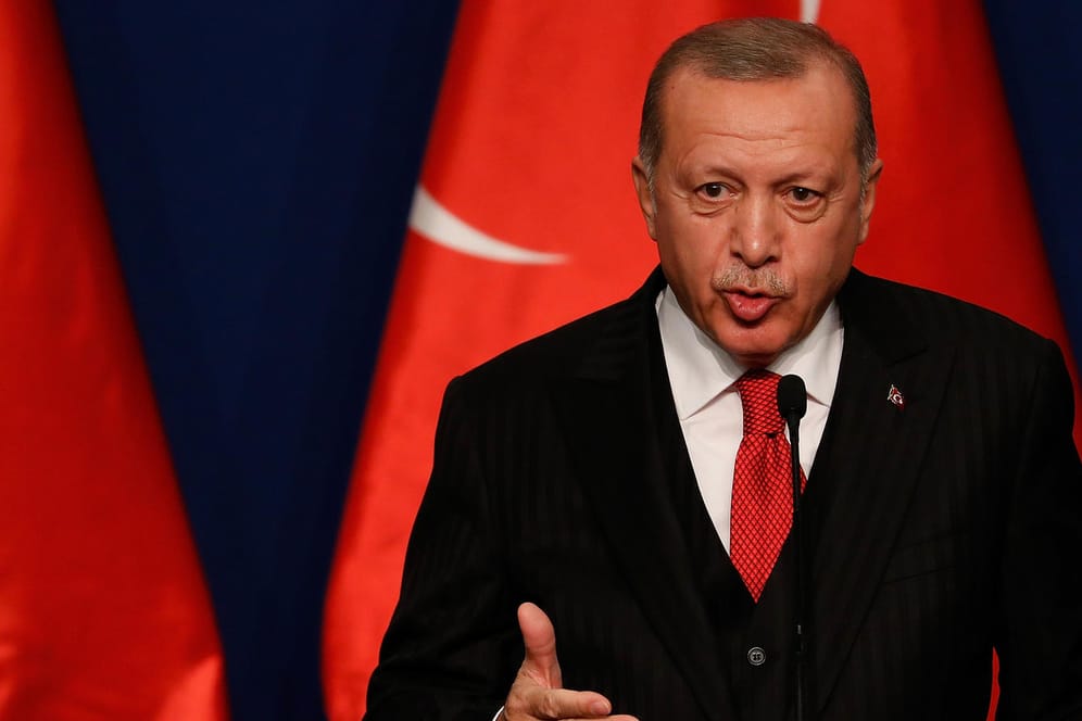 Recep Tayyip Erdoğan (Archivbild): Sein jüngster Vorstoß gegen die Botschafter diverser Verbündeter trifft auf vehemente Kritik.
