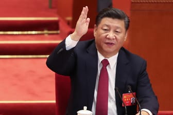 Xi Jingping: Eine Lesung zu einem Buch über den chinesischen Staatschef wurde offenbar auf Druck der Volksrepublik abgesagt.