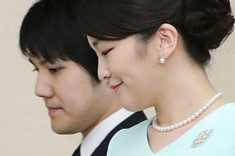 Die japanische Prinzessin Mako hat den Bürgerlichen Kei Komuro geheiratet.