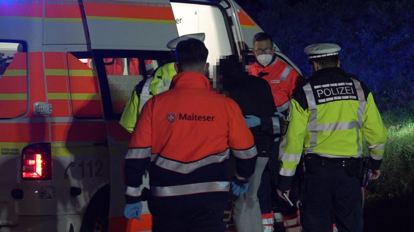 Unfallaufnahme in Köngen: Zehn Personen wurden bei dem Unfall verletzt.