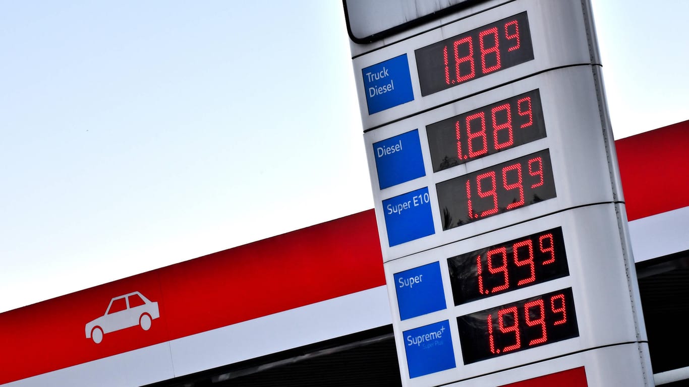 Spritpreise auf Rekordniveau: Der Preis für Öl zieht seit Monaten an.