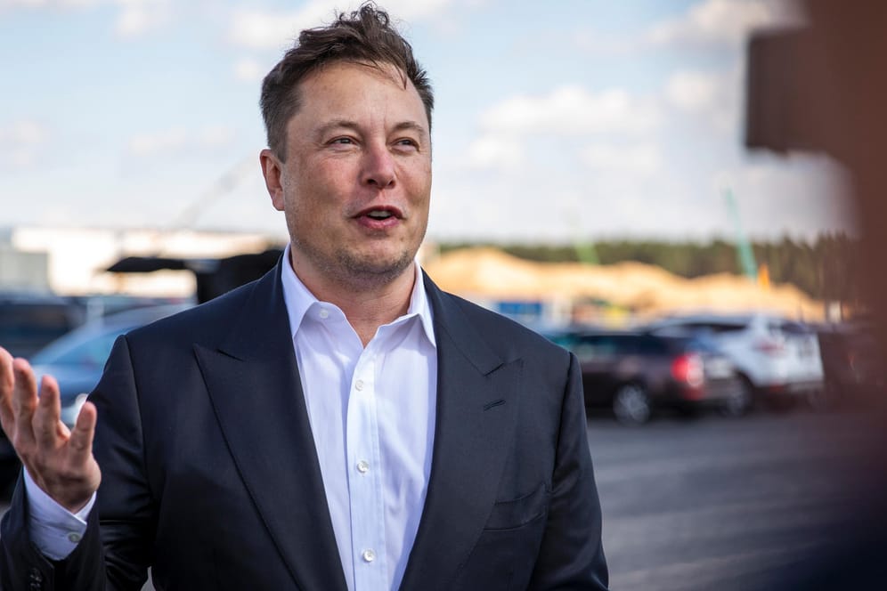 Ein Hoffnungsträger? Viele Anleger wollen zumindest an Teslas plötzlichen Kurszuwächsen verdienen und treiben den Preis so weiter hoch.