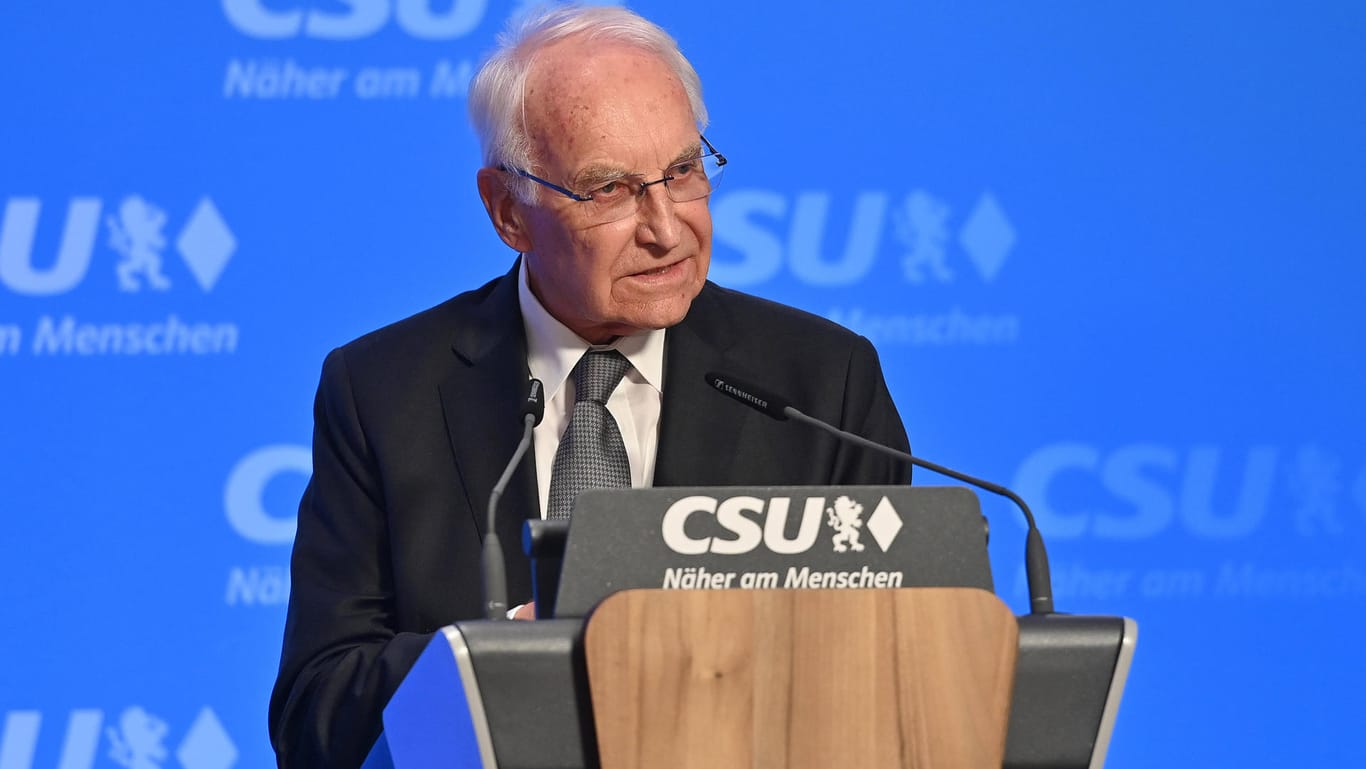 Edmund Stoiber: Am 1. Oktober 2021 feierte der CSU-Politiker seinen 80. Geburtstag.