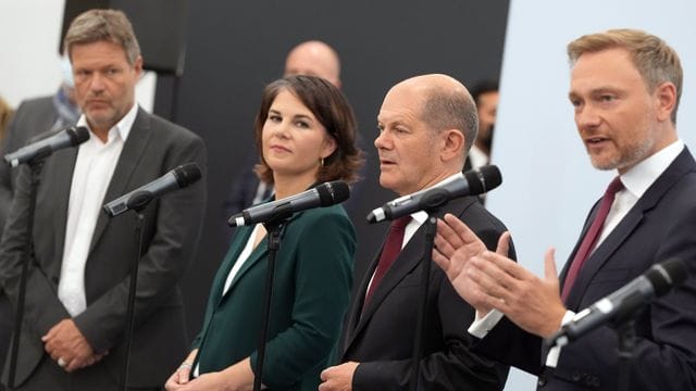Pressekonferenz nach Sondierungsgesprächen Pressekonferenz nach Sondierungsgesprächen