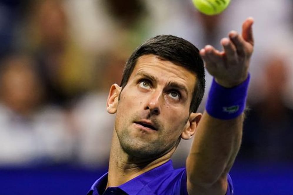 Tennis-Star Novak Djokovic möchte sich nicht zu seinem Impfstatus äußern.