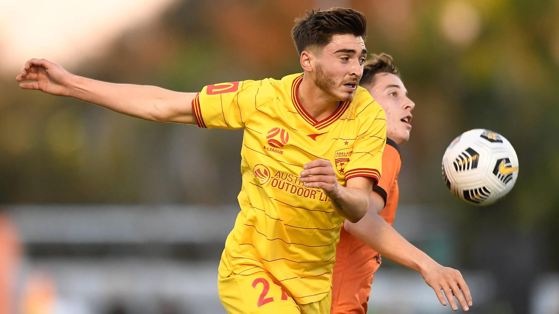 Joshua Cavallo: Der Fußballprofi von Adelaide United hat sich öffentlich zu seiner Homosexualität bekannt. Joshua Cavallo: Der Fußballprofi von Adelaide United hat sich öffentlich zu seiner Homosexualität bekannt.