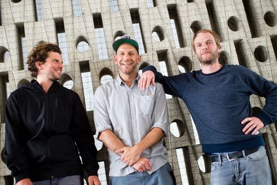 Rüdiger Linhof (l-r), Florian Weber und Peter Brugger von der Indie-Rock-Gruppe Sportfreunde Stiller.