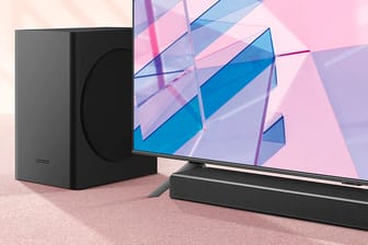 Für das Kinofeeling im heimischen Wohnzimmer: Heute sind zwei Soundbars von Samsung radikal reduziert.