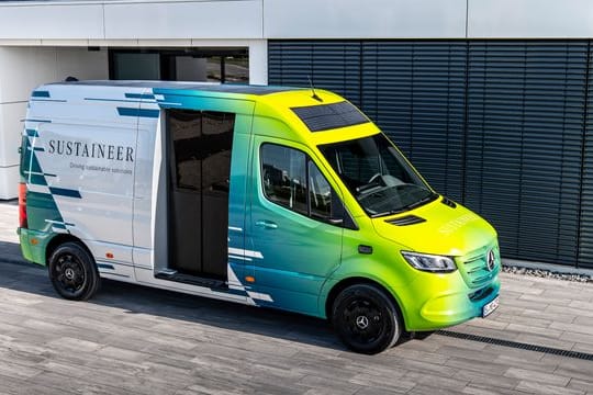 Transportiert neue Technologien: Die Mercedes-Studie Sustaineer soll zeigen, wie technische Lösungen auf Umweltschutz und Wohlbefinden der Insassen einzahlen können.