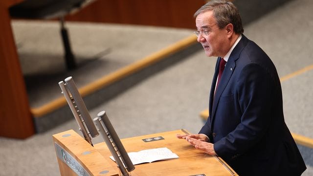 Sondersitzung des Landtags von Nordrhein-Westfalen Sondersitzung des Landtags von Nordrhein-Westfalen