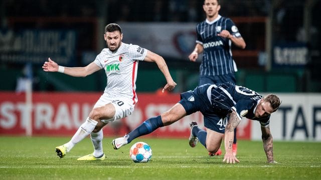 Daniel Caligiuri gegen Sebastian Polter Daniel Caligiuri gegen Sebastian Polter