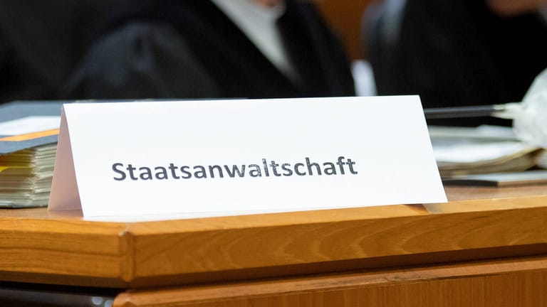 Staatsanwaltschaft Frankfurt am Main: Dort wurde erneut eine Anklage gegen einen Mann erhoben, der Verbindungen zu "NSU 2.0" haben soll.