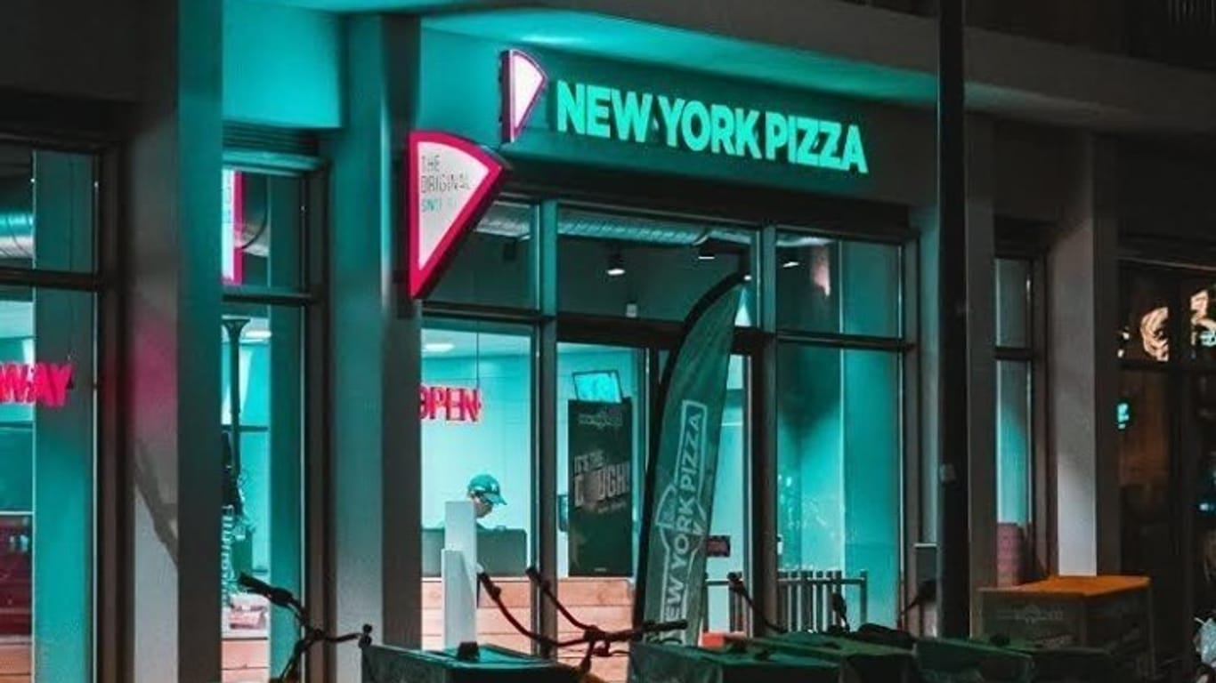 Eine Filiale von New York Pizza: Mit der Übernahme von Stückwerk, Flying Pizza und Pizza Planet steigt das holländische Unternehmen mit einer großen Anzahl von Franchise-Nehmern in den Markt ein.