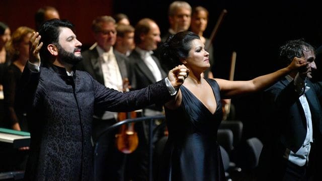 Starsopranistin Anna Netrebko und Tenor Yusif Eyvazov