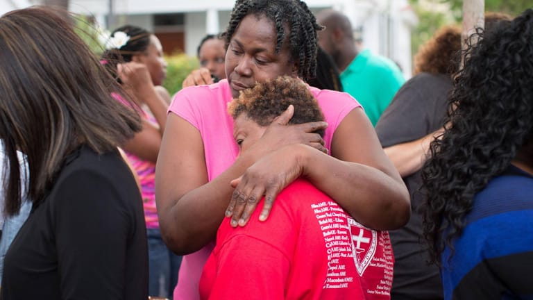 Trauer um die getöteten Menschen in der Kirche: Ein Mann erschoss neun Afroamerikaner.
