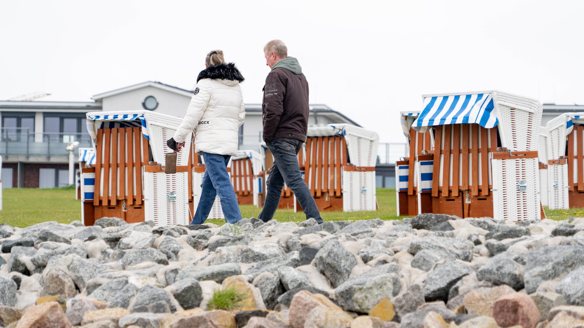 Büsum an der Nordsee: 2013 wurde mit der Perlebucht ein von Gezeiten unabhängiges Badeareal für Familien mit Kindern geschaffen.