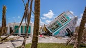 Auch die Bahamas gehören zu den Ländern, die kaum CO2 ausstoßen, aber am härtesten leiden. Hurrikan Dorian tobte 2019 mit einer Wucht, die ganze Landstriche verwüstete und Häuser wie Schuhkartons durch die Luft wirbelte. Die Häufigkeit solcher Wirbelstürme wird laut Experten weiter zunehmen.