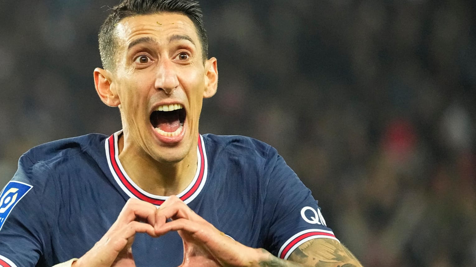 Angel Di Maria von Paris Saint-Germain jubelt über sein Tor zum 2:1: Kurz vor Abpfiff reichte das für den Sieg. Angel Di Maria von Paris Saint-Germain jubelt über sein Tor zum 2:1: Kurz vor Abpfiff reichte das für den Sieg.