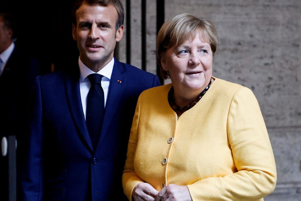 Emmanuel Macron (l) und Angela Merkel (r): Die Staats- und Regierungschefs warnen vor einer Eskalation im Atomstreit.