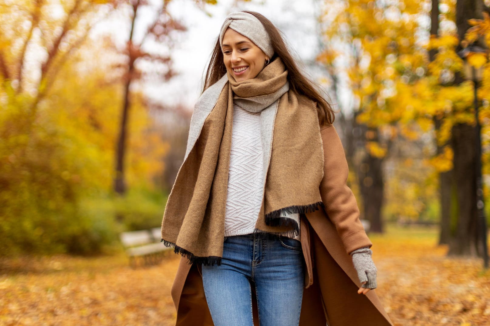 Herbst-Looks im Sale: Kreieren Sie ein sich jetzt ein Outfit aus bereits reduzierter Herbstmode.