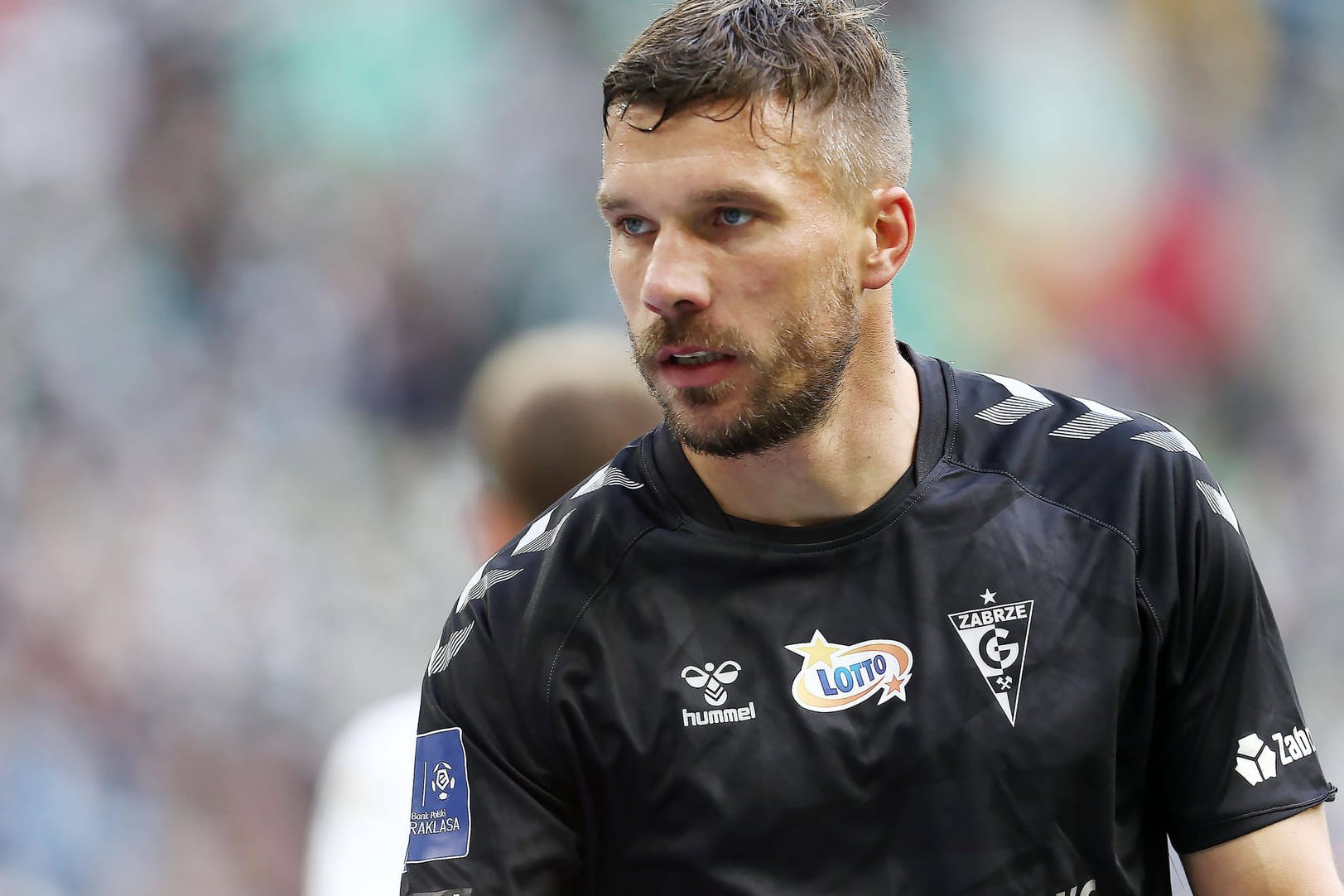 Lukas Podolski: Der Ex-Nationalspieler stellte einen gewagten Vergleich an.