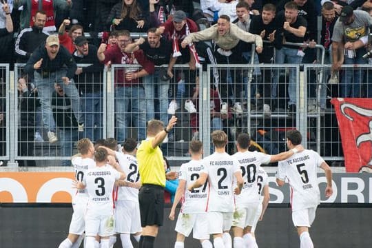 Der FC Augsburg konnte sich überraschend deutlich gegen Stuttgart durchsetzen.