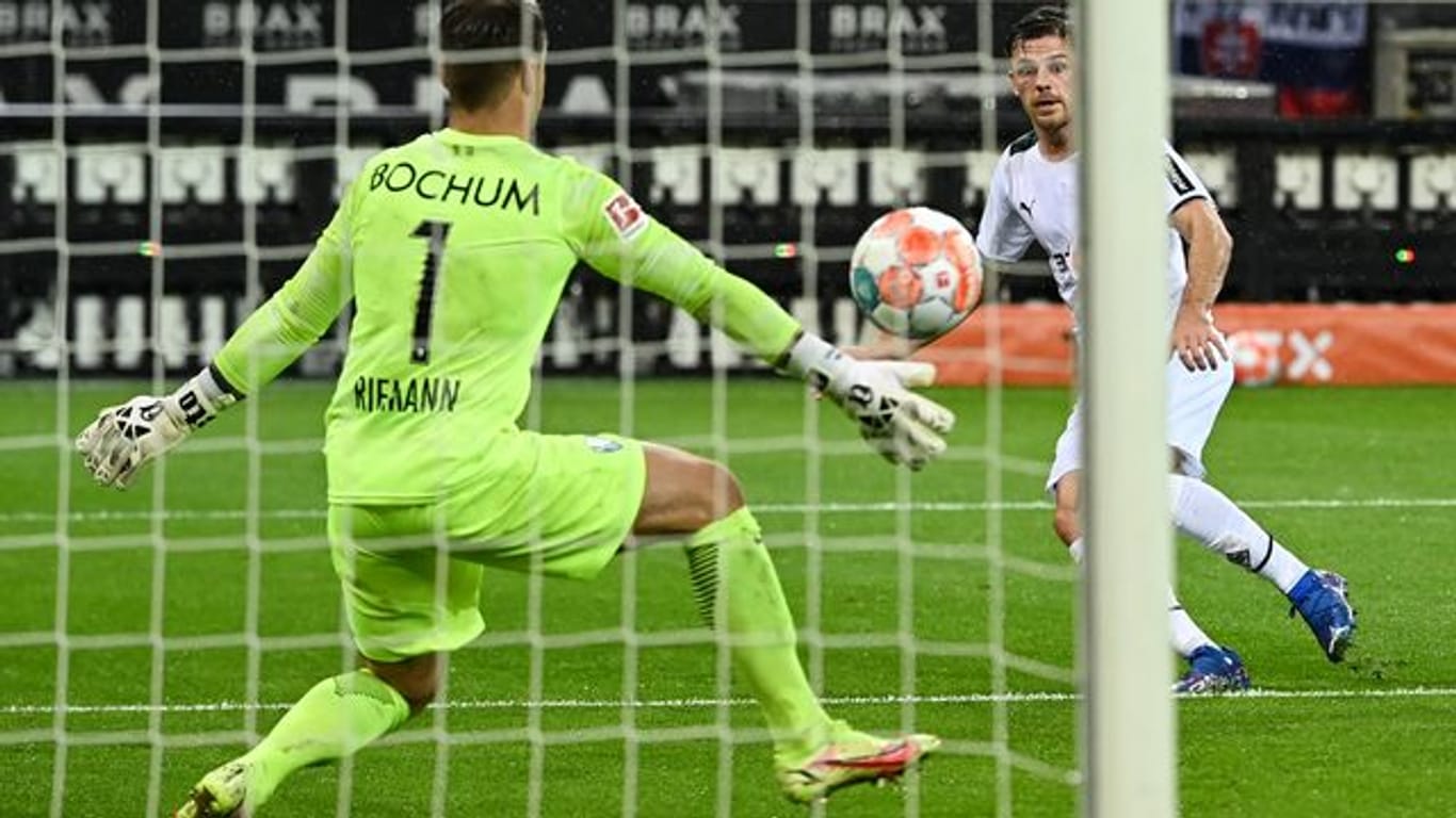 Mönchengladbachs Jonas Hofmann trifft zum zwischenzeitlichen 2:0.