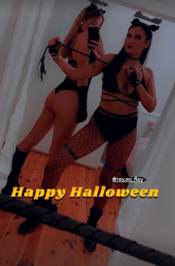 Valentina feiert mit ihrer Freundin Halloween.