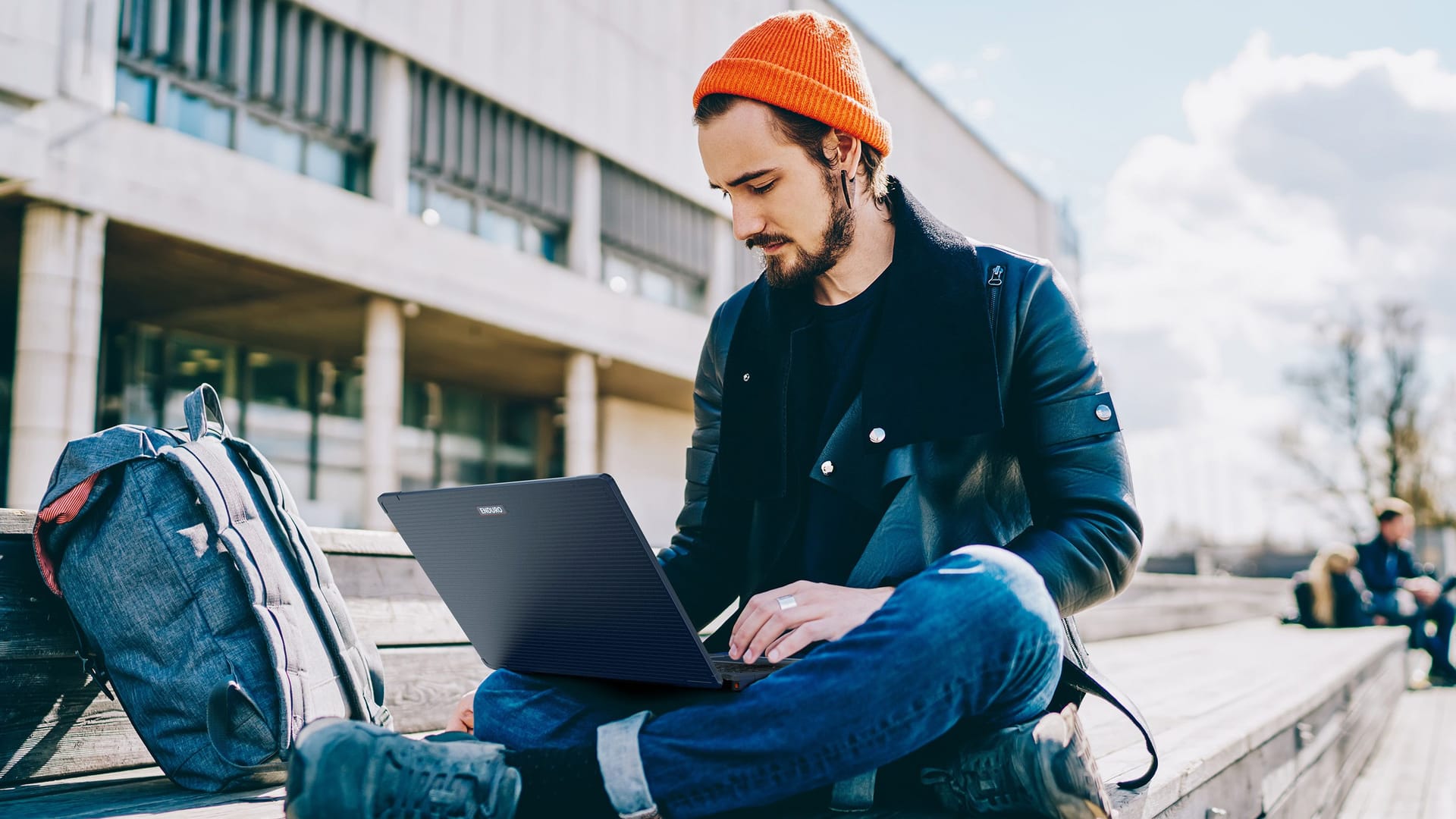 Das Acer Urban N3: Der Laptop ist mit antimikrobiellen Silberionen beschichtet.