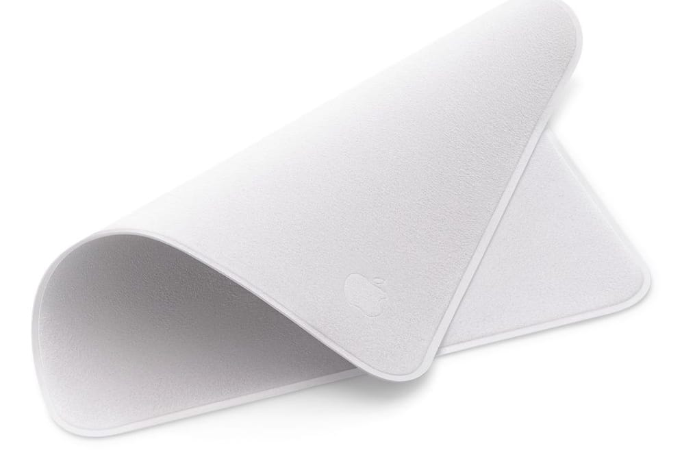 Zubehör für das neue MacBook Pro: Apple stellt ein eigenes Poliertuch vor.