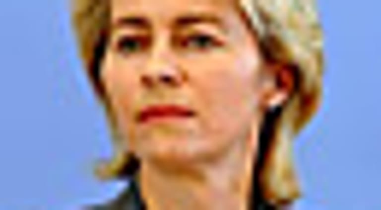Arbeitsministerin Ursula von der Leyen will Hartz IV einen neuen Namen geben (