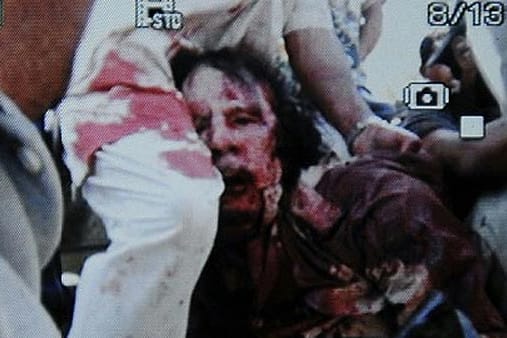 Das Bild zeigt angeblich Muammar al-Gaddafi. Der libysche Übergangsrat meldet den Tod des Ex-Diktators