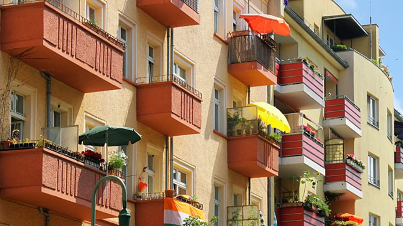 Große Immobilieninvestoren wollen sich angeblich von zehntausenden Wohnungen in Deutschland trennen