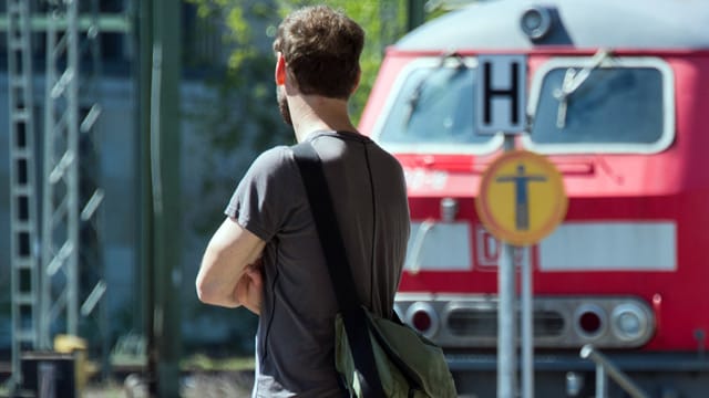 Millionen Bahnreisende sind von dem Arbeitskampf der Lokführer betroffen.