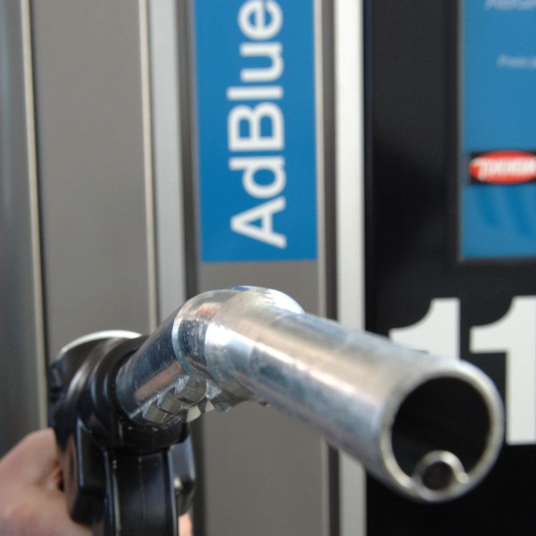 AdBlue-Mangel: Wie die Gaskrise unsere Transportketten gefährdet