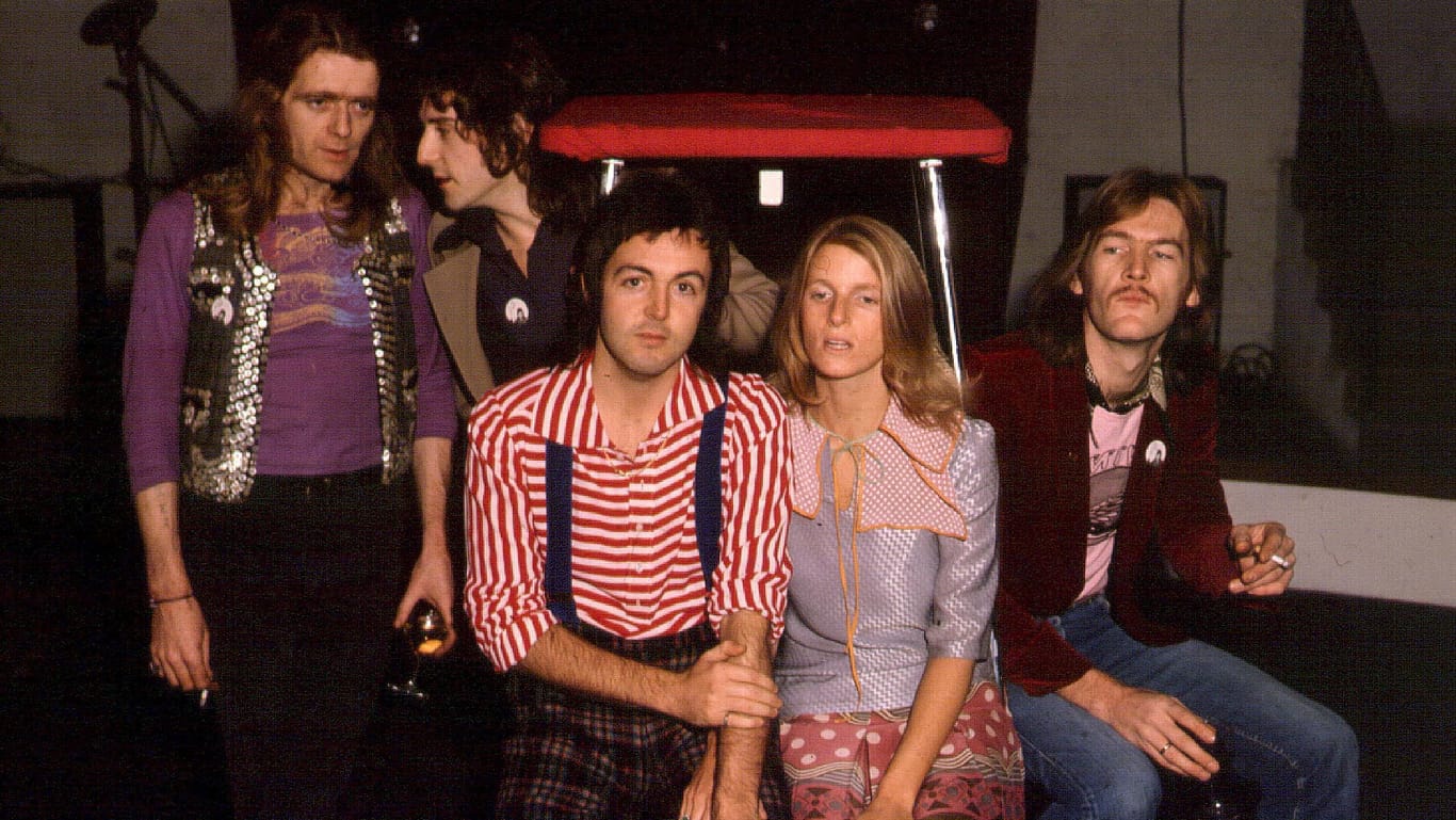 Die Wings zu Beginn der 70er (l-r): Henry McCullough, Denny Laine, Paul McCartney, Linda McCartney und Denny Seiwell.