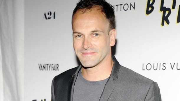 Jonny Lee Miller