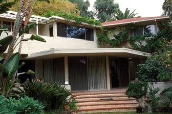 Das ehemalige Wohnhaus des Schriftstellers Thomas Mann im Promi-Viertel von Los Angeles steht zum Verkauf - für 15 Millionen US-Dollar.