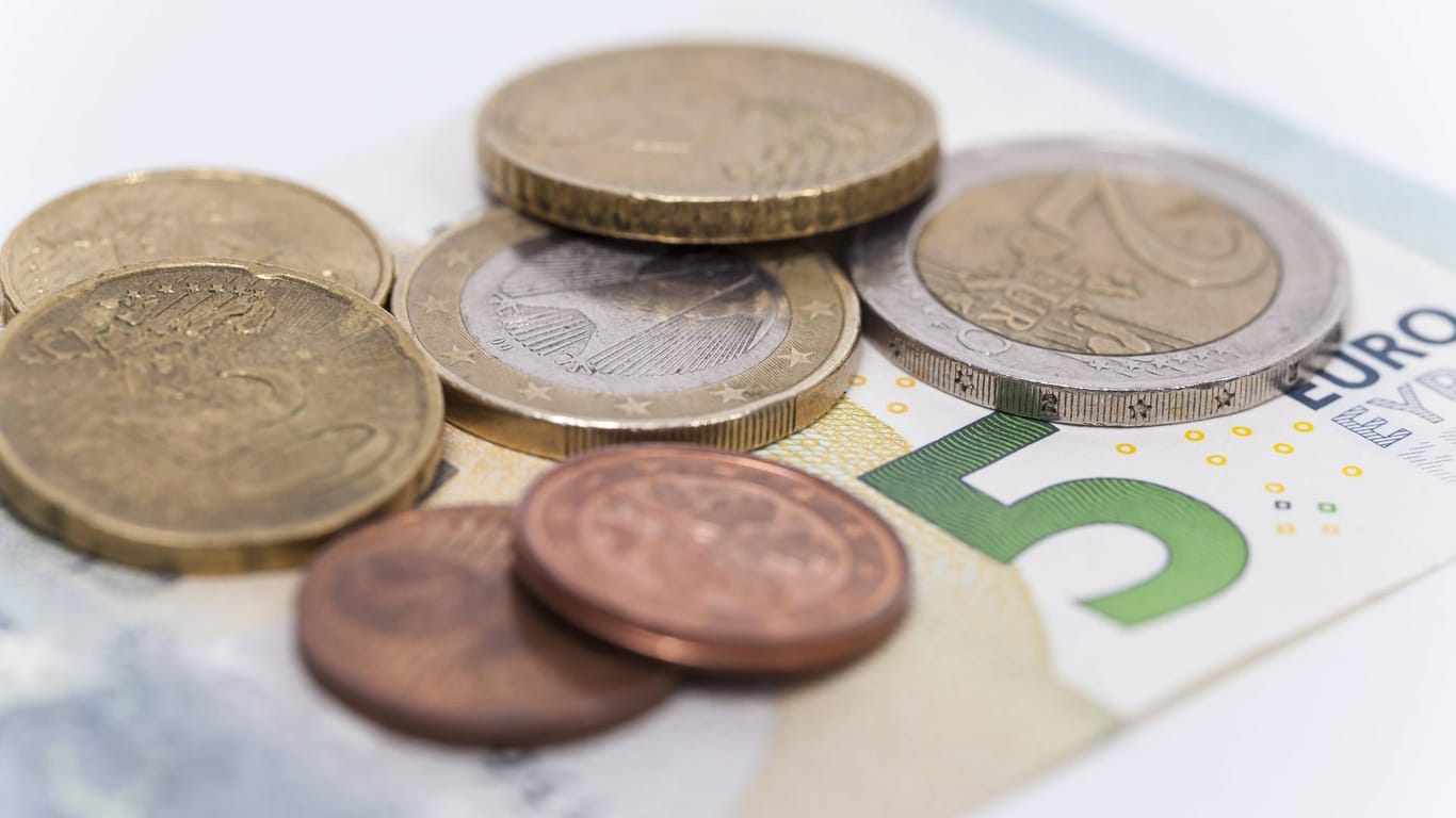 Seit dem neuen Jahr gilt in Deutschland ein Mindestlohn von 8,84 Euro die Stunde.