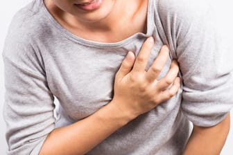 Herz-Kreislauf-Erkrankungen: Verkalkte Arterien können einen Herzinfarkt oder einen Schlaganfall verursachen.