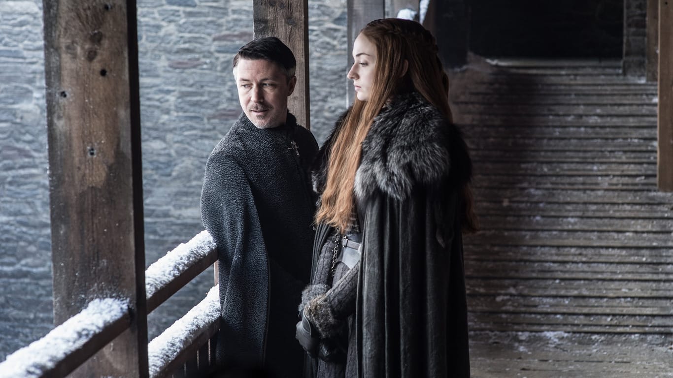 Aiden Gillen und Sophie Turner als "Kleinfinger" Petyr Baelish und Sansa Stark - "Game of Thrones"