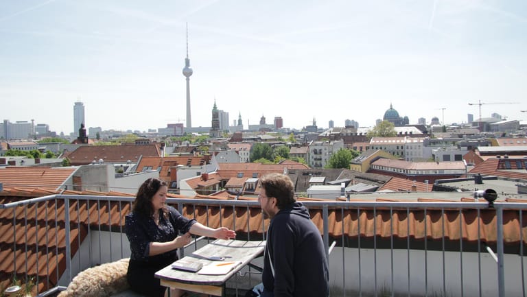 Über den Dächern von Berlin-Mitte: Paula Lambert hat hier einen Coworking-Space eröffnet