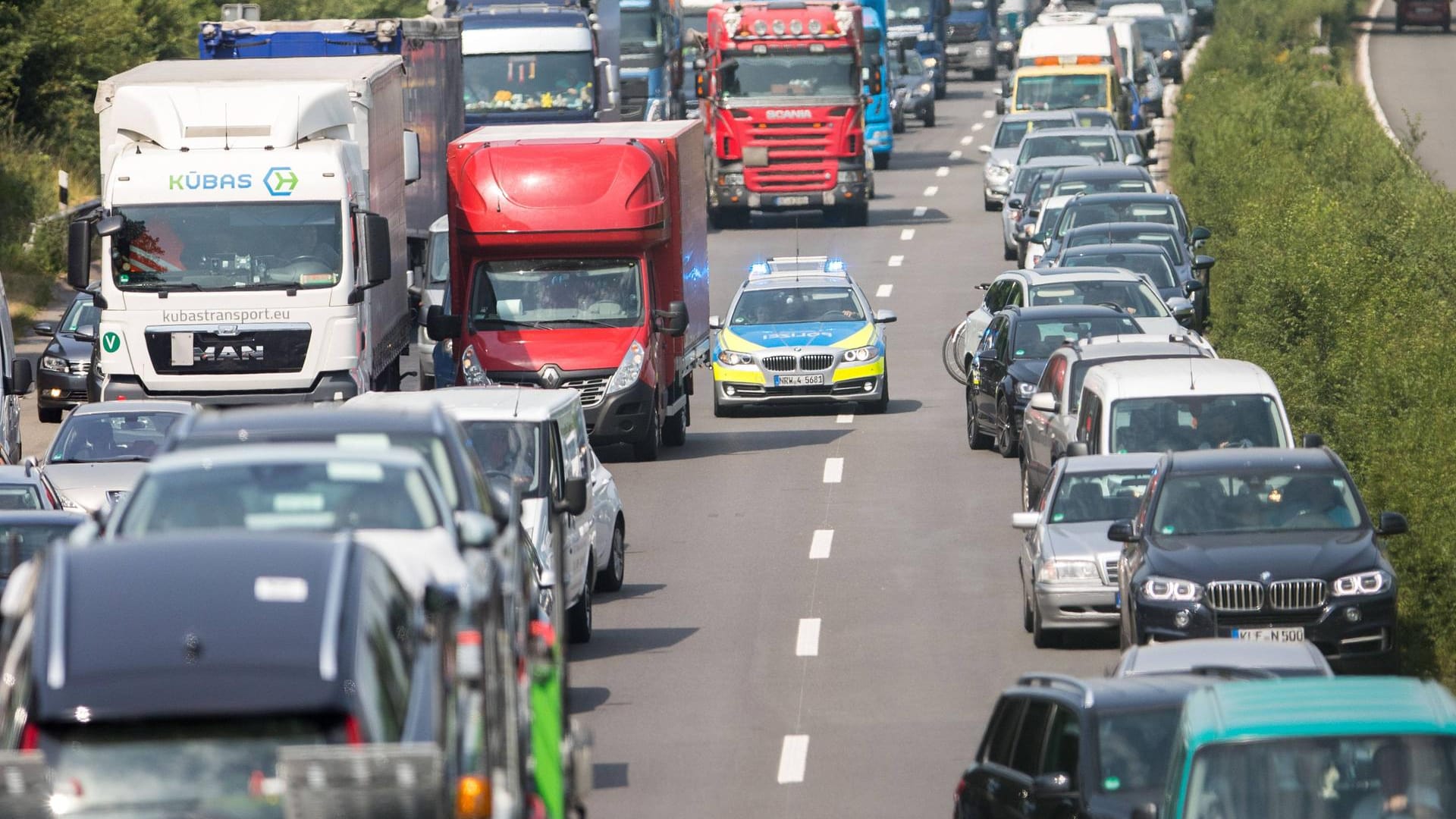 Rettungsgasse auf der Autobahn