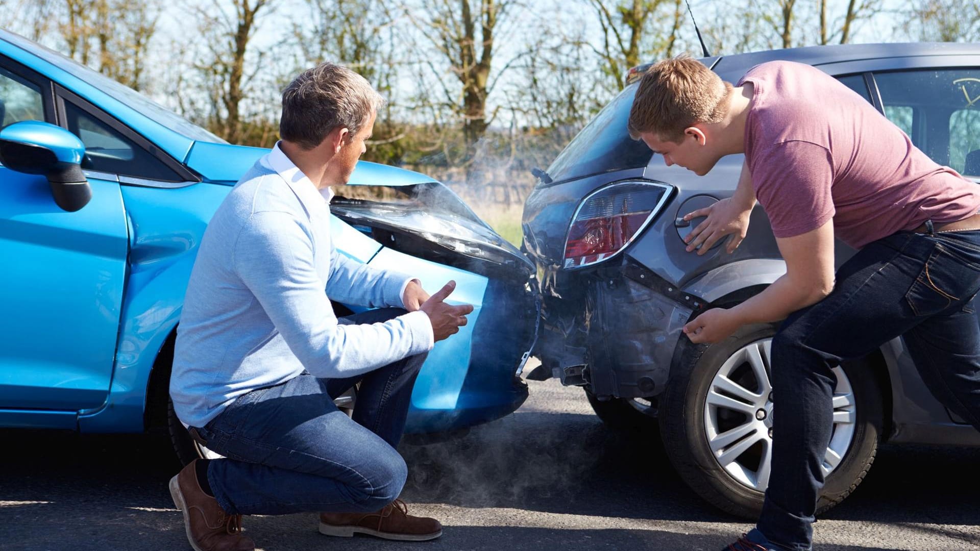 Nach dem Unfall: In der Regel sollte nun die Versicherung den Schaden übernehmen. Es gibt aber so manche Ausnahme.