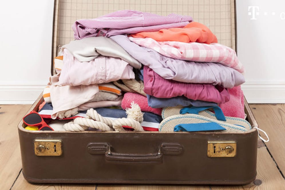 Egal, ob für Strandurlaub, Städtereise oder Familienferien: Wir geben Ihnen drei Tipps, wie Sie Ihren Koffer richtig packen. (Screenshot: Imago)